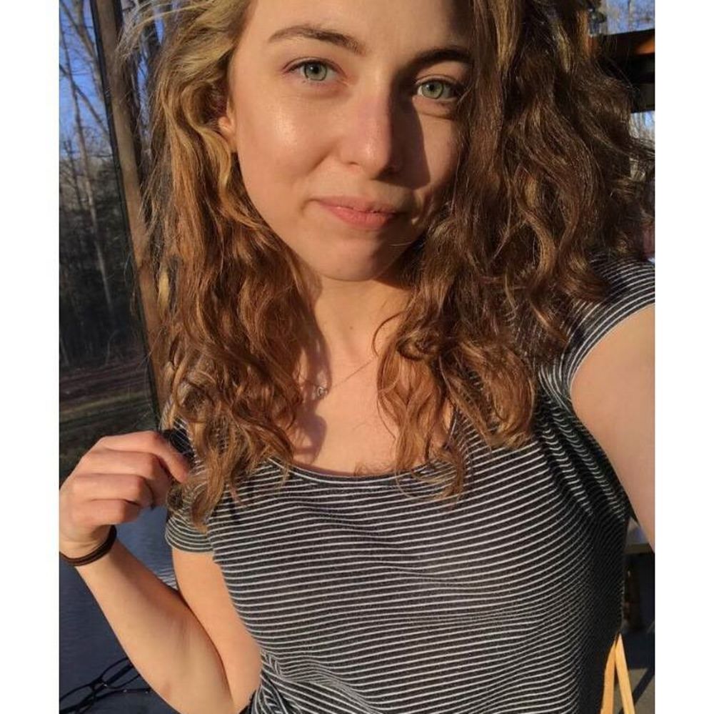 Meet your Posher, Alyson